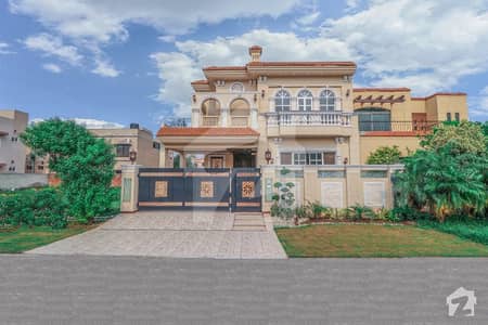 Facing Park 10 Marla Spanish Fasial Rasool House For Sale In Low Price Facing Park 10 Marla Spanish Fasial Rasool House For Sale In Low Price