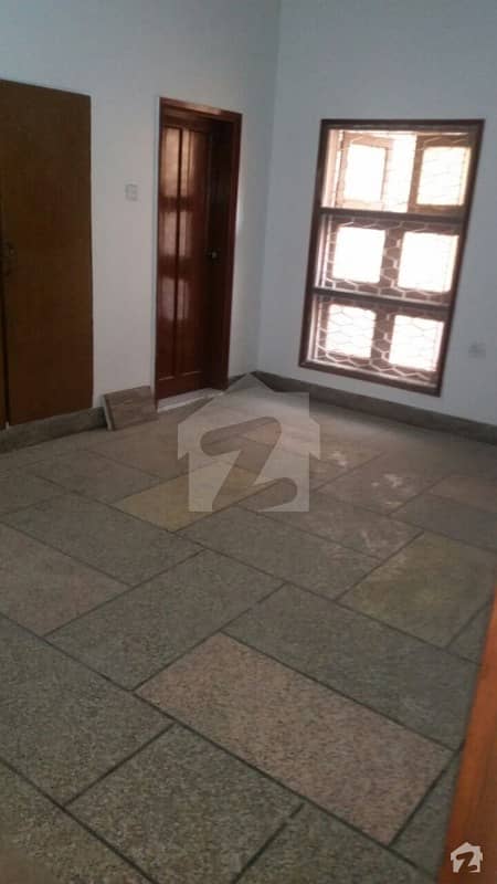 Plot # Cc28 200 Sq Yards Ground Floor Portion For Commercial Purpose For Rent