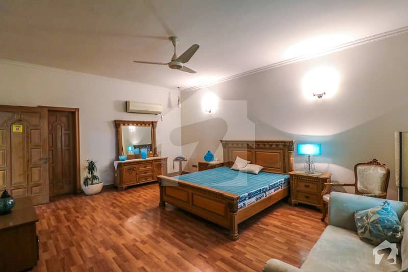 ڈی ایچ اے فیز 3 ڈیفنس (ڈی ایچ اے) لاہور میں 5 کمروں کا 10 مرلہ مکان 2.45 کروڑ میں برائے فروخت۔