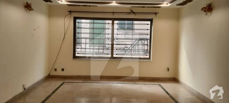 Bahria Town 1 Kanal Upper Portion Is Available For Rent