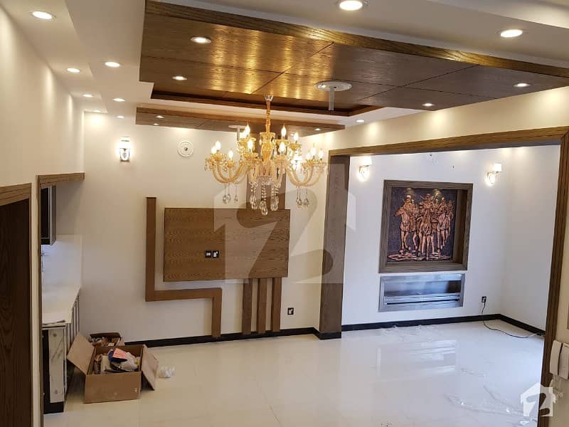 Near To Park And Jamia Masjid 5 Marla Brand New House For Rent In Cc Block Sector D Bahria Town Lahore