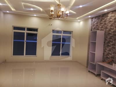 بحریہ ٹاؤن فیز 3 بحریہ ٹاؤن راولپنڈی راولپنڈی میں 6 کمروں کا 1 کنال مکان 4.45 کروڑ میں برائے فروخت۔ بحریہ ٹاؤن فیز 3 بحریہ ٹاؤن راولپنڈی راولپنڈی میں 6 کمروں کا 1 کنال مکان 4.45 کروڑ میں برائے فروخت۔