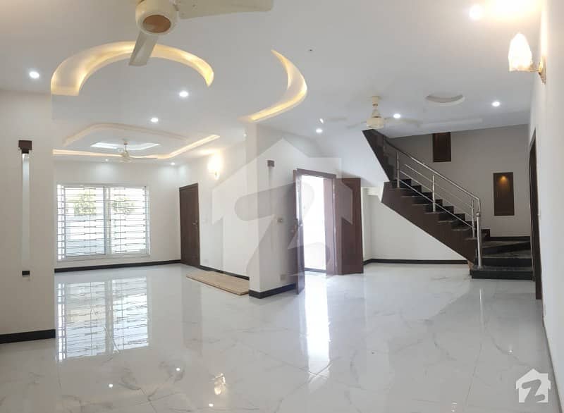 5 Marla Attractive Double Storey House available for sale at Street 15