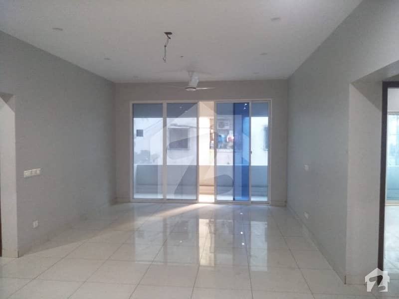2000 Sq Ft 1st Floor Flat For Rent In Phase 6 -  West Open