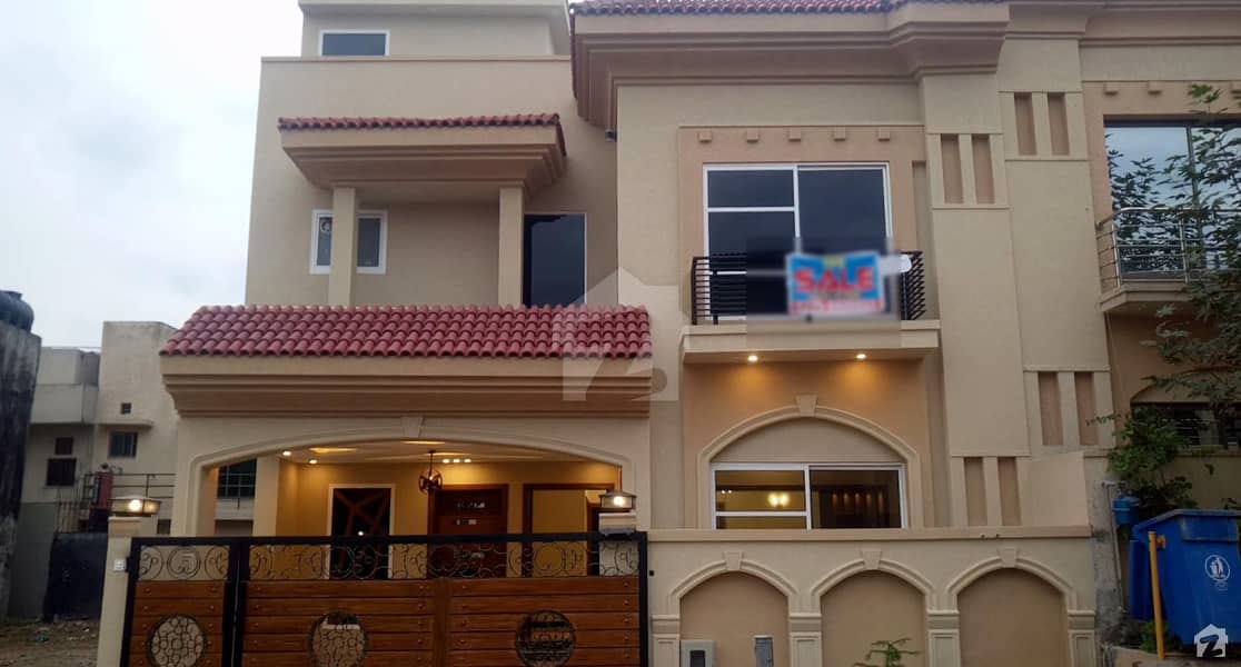 Bahria Town Phase 8 Ali Block - House For Sale