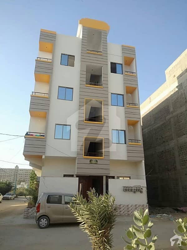ہادی آباد سکیم 33 کراچی میں 2 کمروں کا 3 مرلہ فلیٹ 30 لاکھ میں برائے فروخت۔