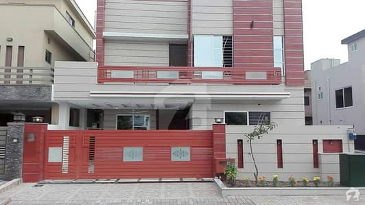 بحریہ ٹاؤن فیز 6 بحریہ ٹاؤن راولپنڈی راولپنڈی میں 5 کمروں کا 12 مرلہ مکان 3.2 کروڑ میں برائے فروخت۔ بحریہ ٹاؤن فیز 6 بحریہ ٹاؤن راولپنڈی راولپنڈی میں 5 کمروں کا 12 مرلہ مکان 3.2 کروڑ میں برائے فروخت۔