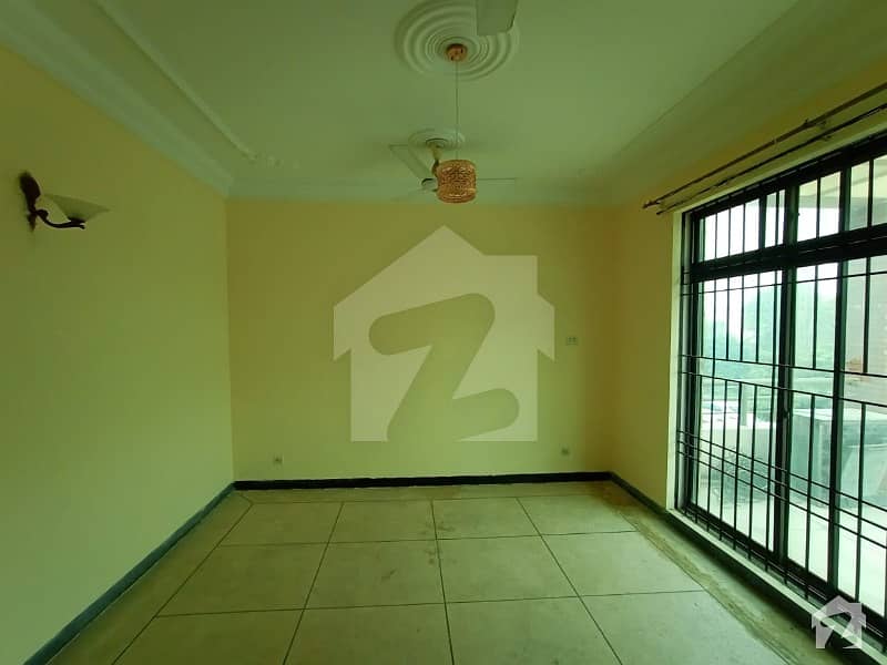 Upper Portion For Rent  In DHA 3 Lahore