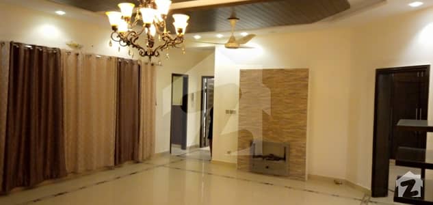1 Kanal Spanish Upper Portion With Seprate Gate For Rent in Dha Lahore Phase 6