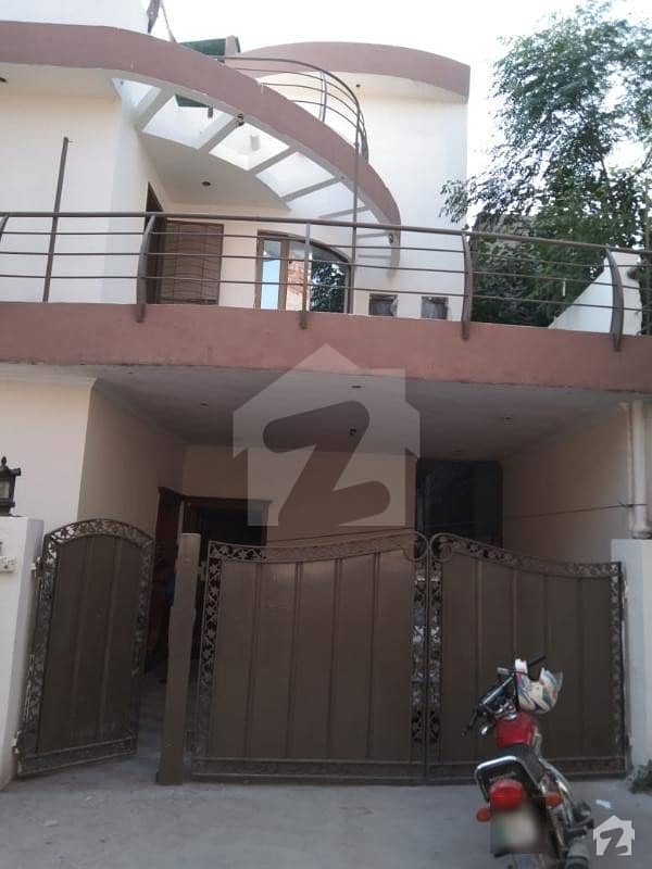گلشن علی کالونی کینٹ لاہور میں 3 کمروں کا 10 مرلہ مکان 1.5 کروڑ میں برائے فروخت۔