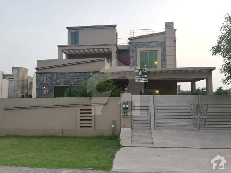 1 Kanal Lavish Bungalow Fully Furnished In Defence Raya