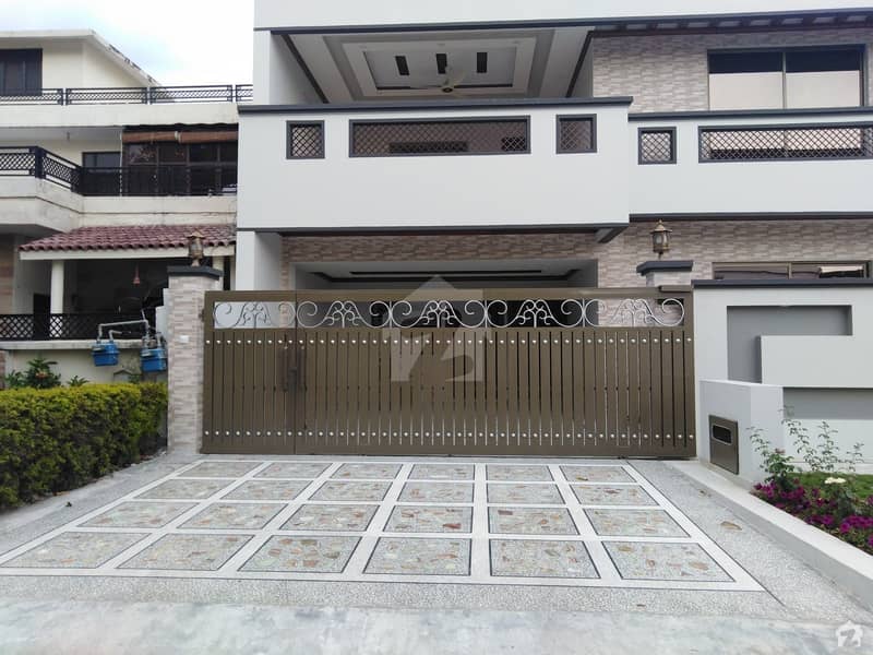 Sunface Double Storey House Is Available For Sale