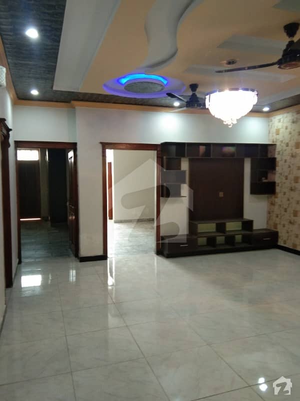 ائیرپورٹ ہاؤسنگ سوسائٹی - سیکٹر 4 ائیرپورٹ ہاؤسنگ سوسائٹی راولپنڈی میں 6 کمروں کا 8 مرلہ مکان 1.5 کروڑ میں برائے فروخت۔