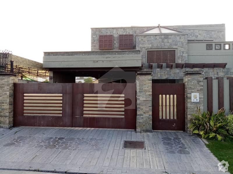 House Is Available For Sale Garden Town, Gujranwala ID19654673