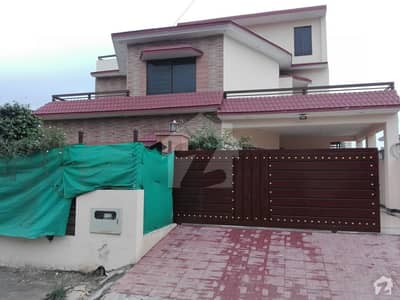سوان گارڈن ۔ بلاک ایف سوان گارڈن اسلام آباد میں 8 کمروں کا 1 کنال مکان 2.9 کروڑ میں برائے فروخت۔ سوان گارڈن ۔ بلاک ایف سوان گارڈن اسلام آباد میں 8 کمروں کا 1 کنال مکان 2.9 کروڑ میں برائے فروخت۔