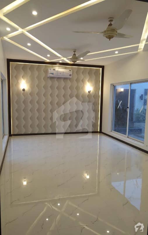 Luxurious Location 1 Kanal House For Rent  100 Percent Real Add