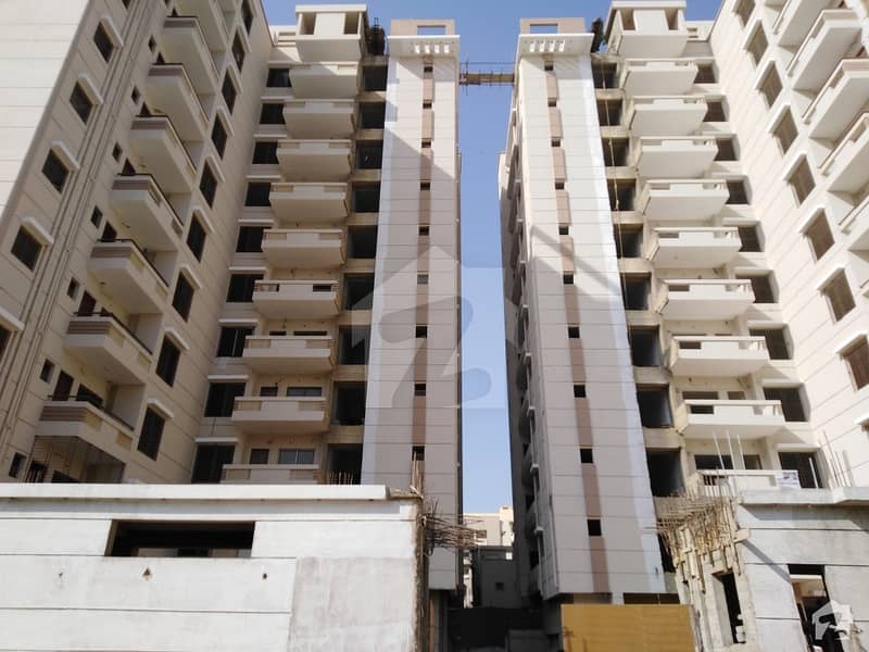 سوِل لائنز کراچی میں 4 کمروں کا 11 مرلہ فلیٹ 6.25 کروڑ میں برائے فروخت۔