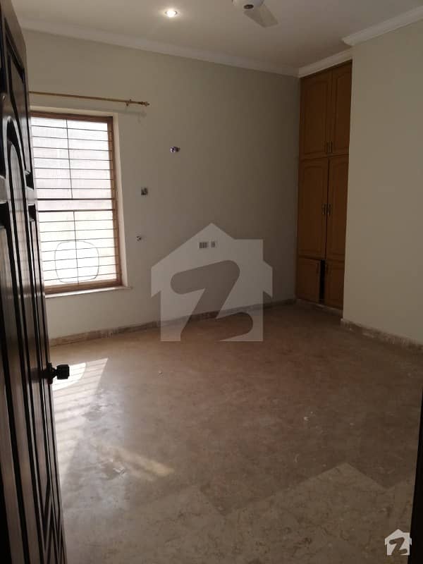 10 Marla Single Storey House Available For Rent