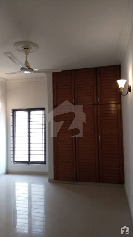 Upper Portion 500yds for Rent in DHA Phase 8