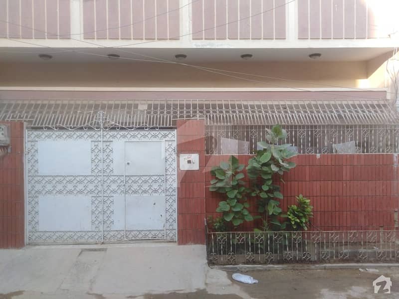 بفر زون - سیکٹر 15اے / 1 بفر زون نارتھ کراچی کراچی میں 6 کمروں کا 5 مرلہ مکان 1.8 کروڑ میں برائے فروخت۔