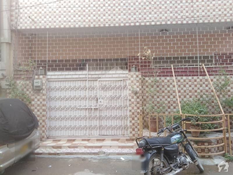 بفر زون - سیکٹر 15اے / 1 بفر زون نارتھ کراچی کراچی میں 4 کمروں کا 5 مرلہ مکان 1.6 کروڑ میں برائے فروخت۔