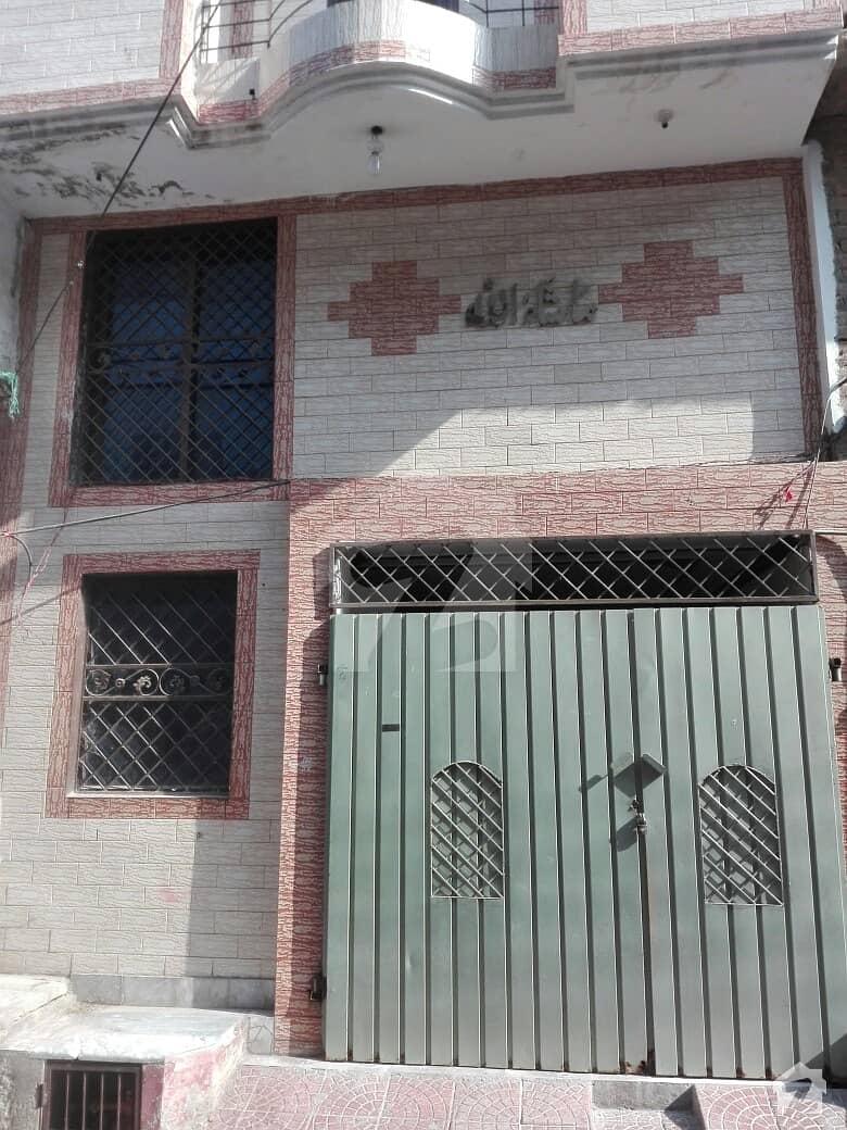 گلفشاں کالونی فیصل آباد میں 2 مرلہ مکان 50 لاکھ میں برائے فروخت۔