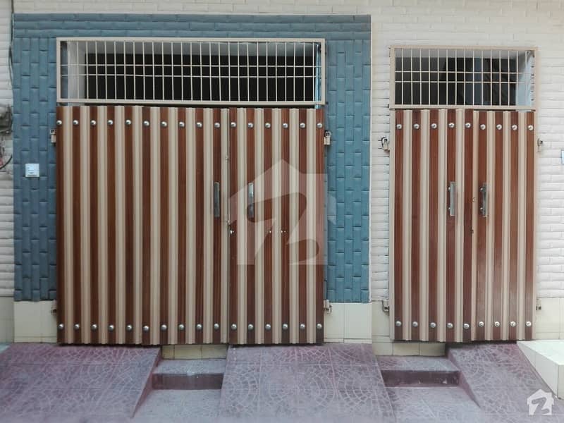 گلفشاں کالونی فیصل آباد میں 6 مرلہ مکان 1 کروڑ میں برائے فروخت۔