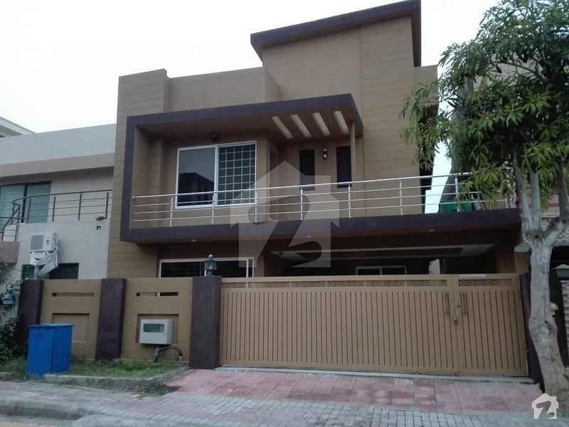 بحریہ ٹاؤن فیز 3 بحریہ ٹاؤن راولپنڈی راولپنڈی میں 5 کمروں کا 10 مرلہ مکان 2.35 کروڑ میں برائے فروخت۔