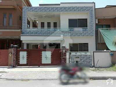 بحریہ ٹاؤن فیز 3 بحریہ ٹاؤن راولپنڈی راولپنڈی میں 5 کمروں کا 10 مرلہ مکان 2.5 کروڑ میں برائے فروخت۔ بحریہ ٹاؤن فیز 3 بحریہ ٹاؤن راولپنڈی راولپنڈی میں 5 کمروں کا 10 مرلہ مکان 2.5 کروڑ میں برائے فروخت۔