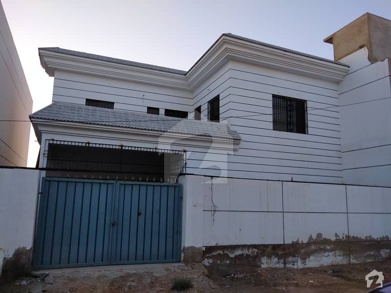 300 Sq Yard Bungalow Available For Sale At London Town Qasimabad Hyderabad