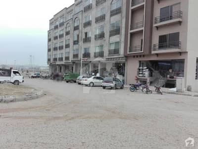 Flat Available For Rent In Bahria Town Phase 8 Flat Available For Rent In Bahria Town Phase 8