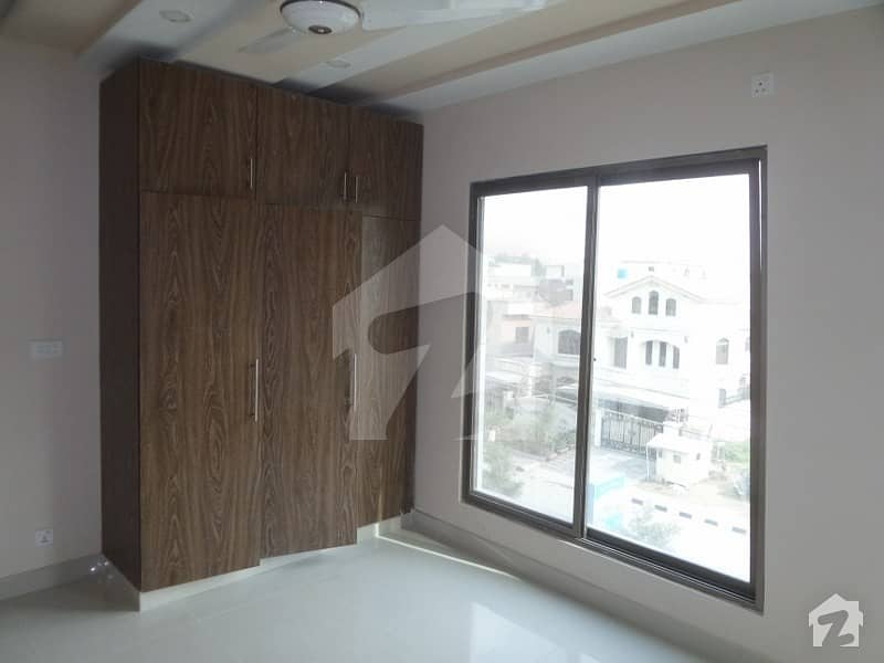 Here Is A Good Opportunity To Live In A Well-Built House Here Is A Good Opportunity To Live In A Well-Built House