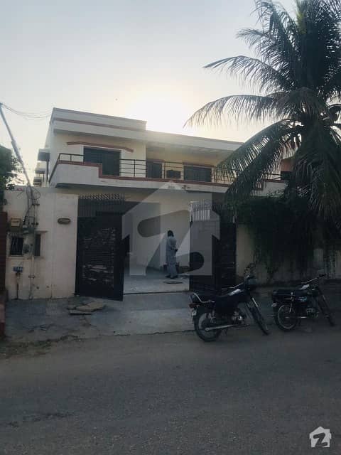 500 Sq Yards Old House For Sale