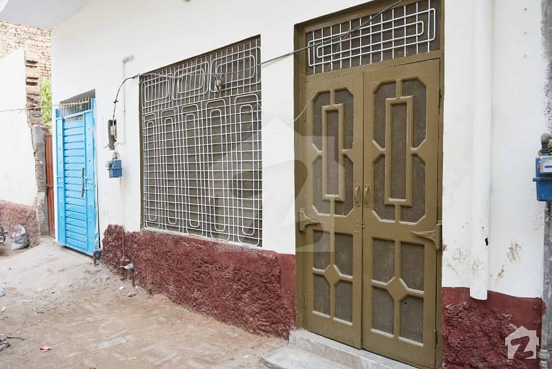 شاہین آباد روڈ سرگودھا میں 1 کمرے کا 4 مرلہ مکان 40 لاکھ میں برائے فروخت۔