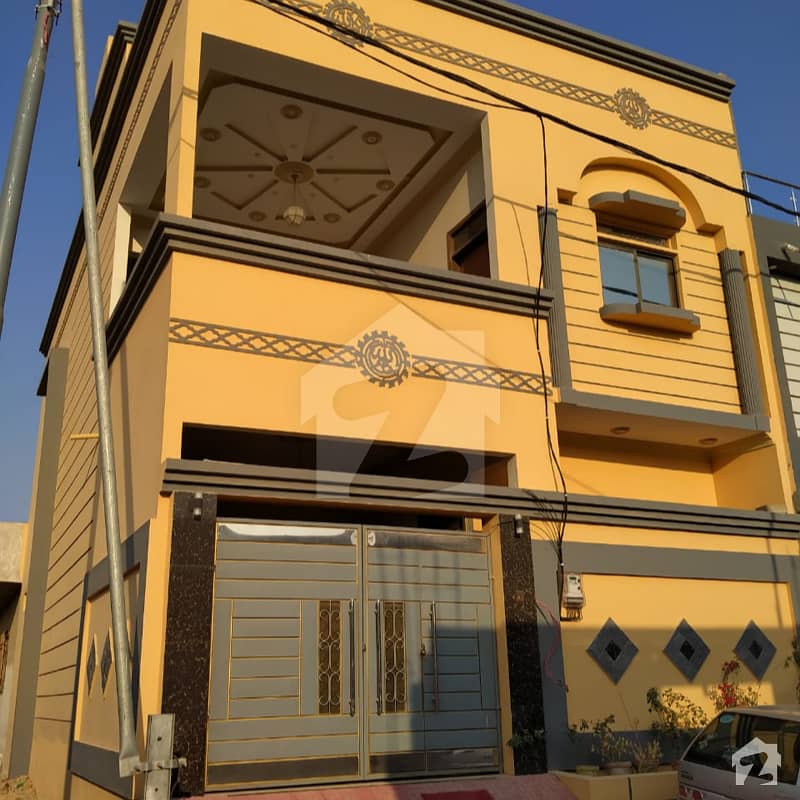 شاه میر ریزیڈنسی یونیورسٹی روڈ کراچی میں 8 کمروں کا 5 مرلہ مکان 1.5 کروڑ میں برائے فروخت۔
