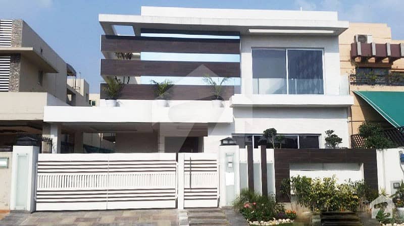 Owners Build High Profile 12 Marla 5 Beds Cottage Available For Sale In Bahria Town