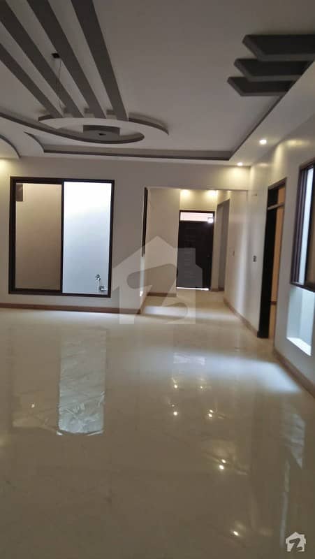 گلستانِِ جوہر ۔ بلاک اے 3 گلستانِ جوہر کراچی میں 7 کمروں کا 11 مرلہ مکان 3.55 کروڑ میں برائے فروخت۔