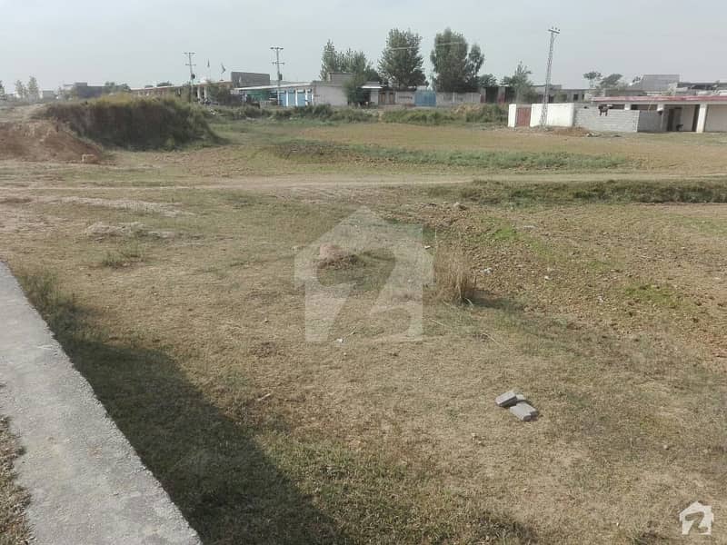 272 Sq Yd Plot For Sale