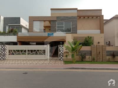 1 Kanal Luxury House On Main Boulevard Jasmine Block 1 Kanal Luxury House On Main Boulevard Jasmine Block