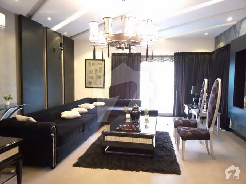ڈی ایچ اے فیز 6 ڈیفنس (ڈی ایچ اے) لاہور میں 6 کمروں کا 2 کنال مکان 2.65 لاکھ میں کرایہ پر دستیاب ہے۔