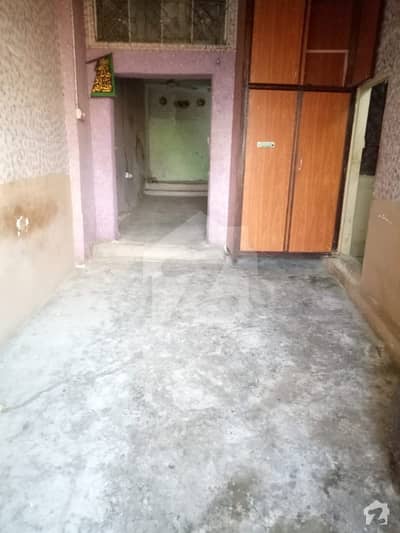مورگاہ راولپنڈی میں 2 کمروں کا 3 مرلہ مکان 12 ہزار میں کرایہ پر دستیاب ہے۔