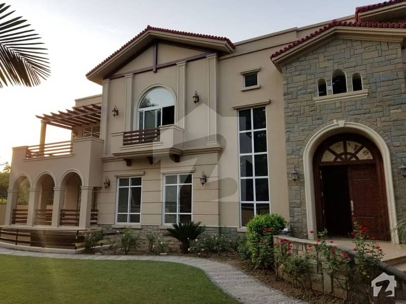 F7 Like A Brand New Tiled Flooring 07 Bedroom House At Very Peace Full With Extra Location