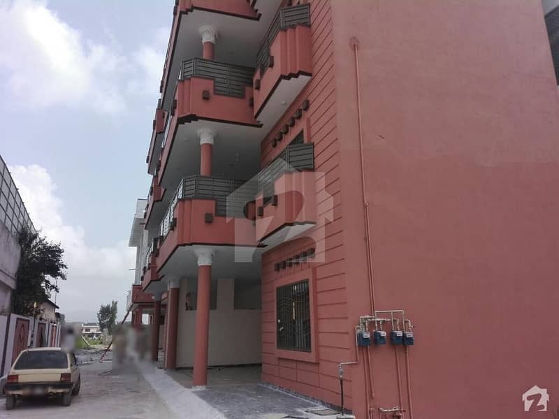 Kala Pul Flat Available For Rent