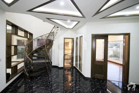 Central Location 20 Marla Brand New Lavish Bungalow Cheap From Market Owner Going Abroad Central Location 20 Marla Brand New Lavish Bungalow Cheap From Market Owner Going Abroad