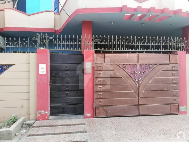زکریا ٹاؤن ملتان میں 5 کمروں کا 12 مرلہ مکان 2.25 کروڑ میں برائے فروخت۔