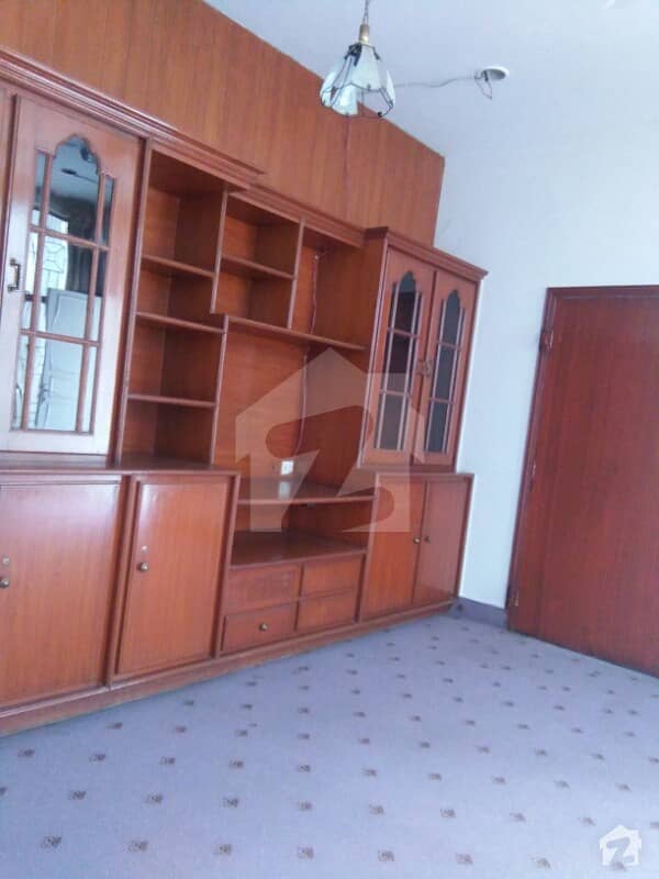 1 KINAL Upper Portion For Rent