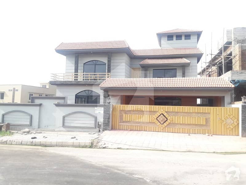 23 Marla Brand New House For Sale