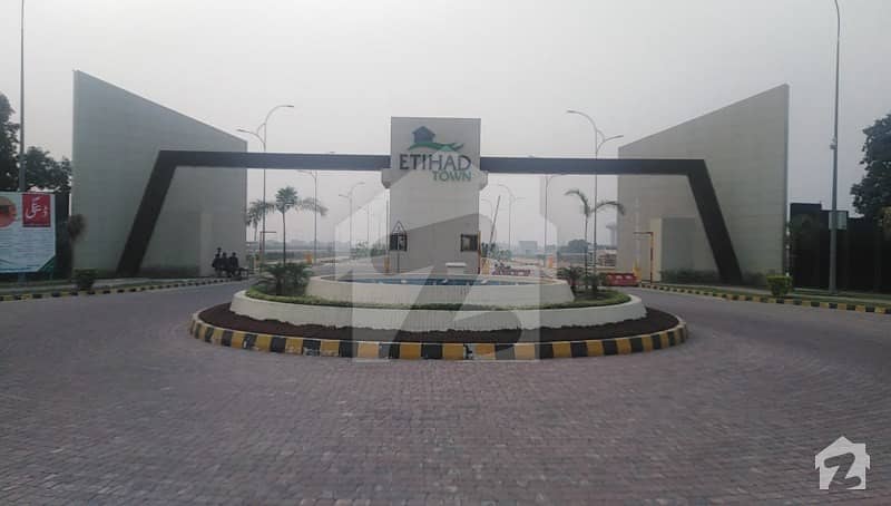 18 Marla Residential Plot For Sale In Eithad Town Lahore