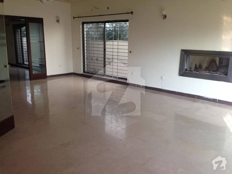 20 Marla Double Unit Attractive House For Rent In Dha Lahore Phase 5 On Main Road