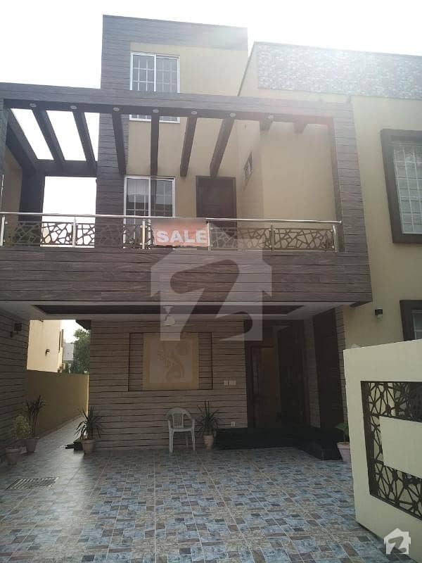 A Beautiful 10 marla house for rent in jasmine sector c bahria town lahore